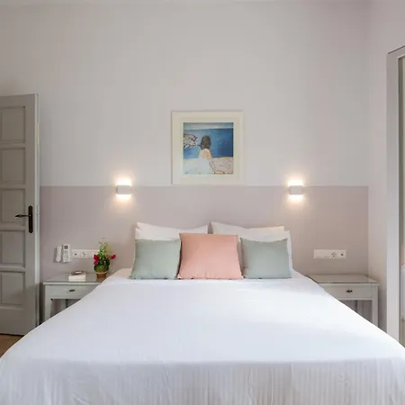 ゲストハウス Nautilus パロス島