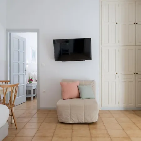 Nautilus ゲストハウス パロス島