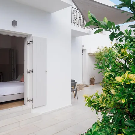 Nautilus ゲストハウス 3*