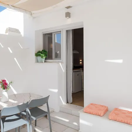 Guest house Nautilus *