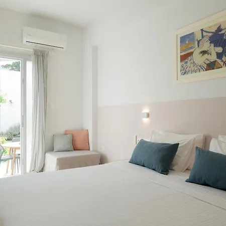 Nautilus Guest house