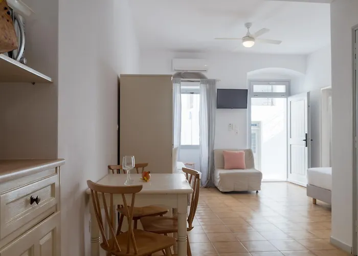 Nautilus 게스트하우스 3*